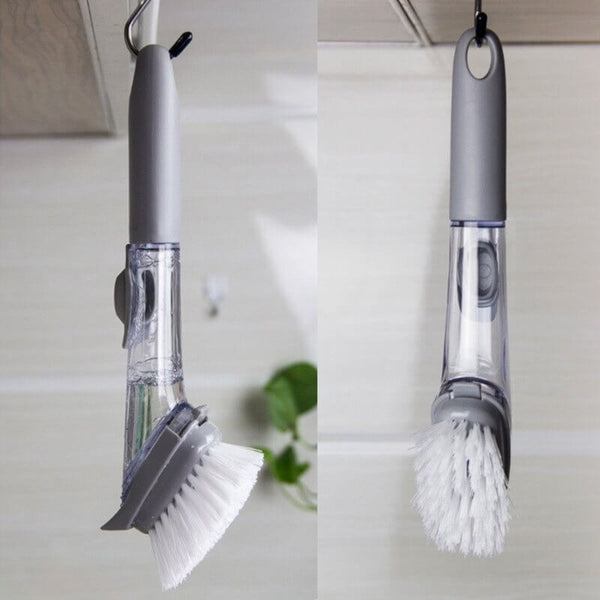 Brosse vaisselle avec produit